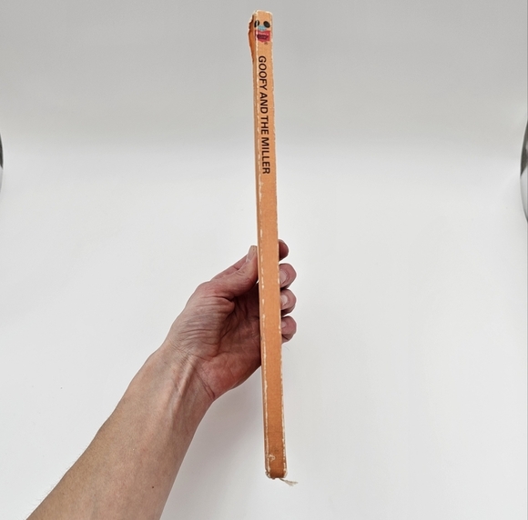 Walt Disney Goofy and the Miller Book 1978 HC 1st Ed - Picture 8 of 12